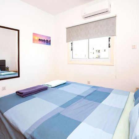 Mynapa Apartments Ajía Nápa Eksteriør bilde