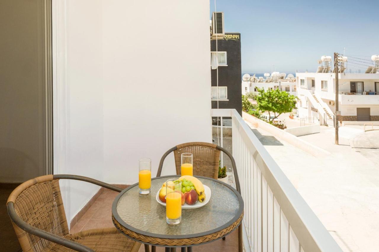 Mynapa Apartments Ajía Nápa Eksteriør bilde