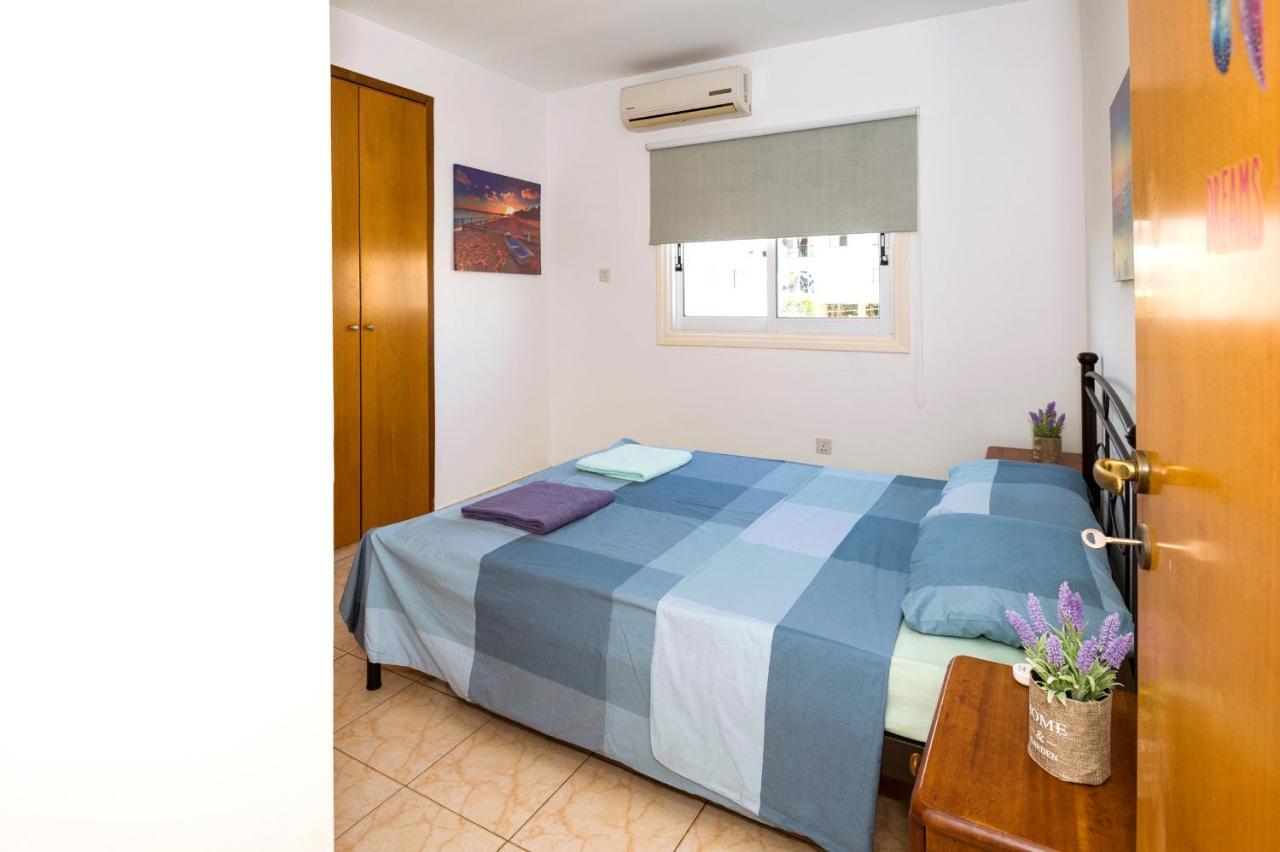 Mynapa Apartments Ajía Nápa Eksteriør bilde