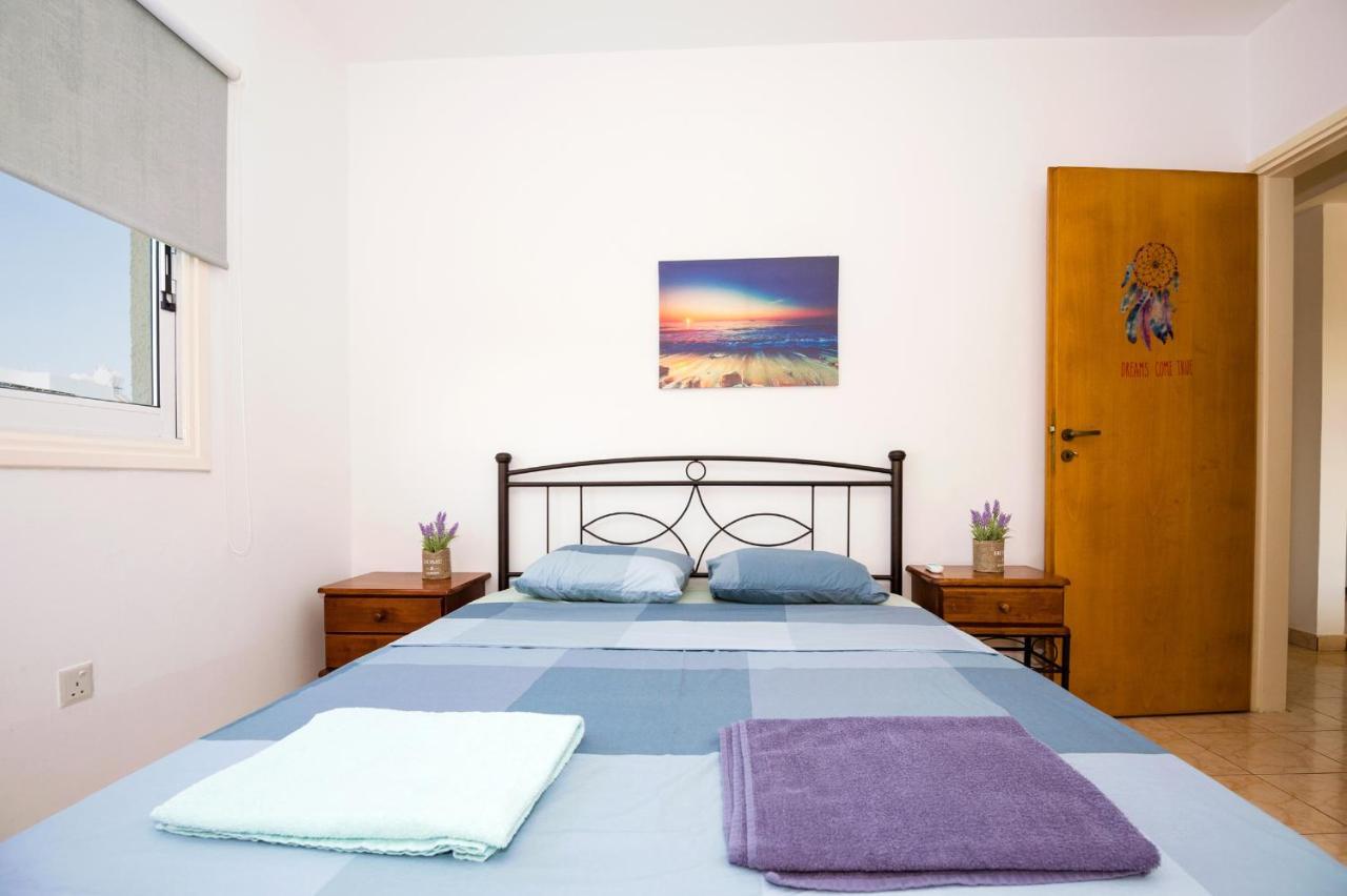 Mynapa Apartments Ajía Nápa Eksteriør bilde