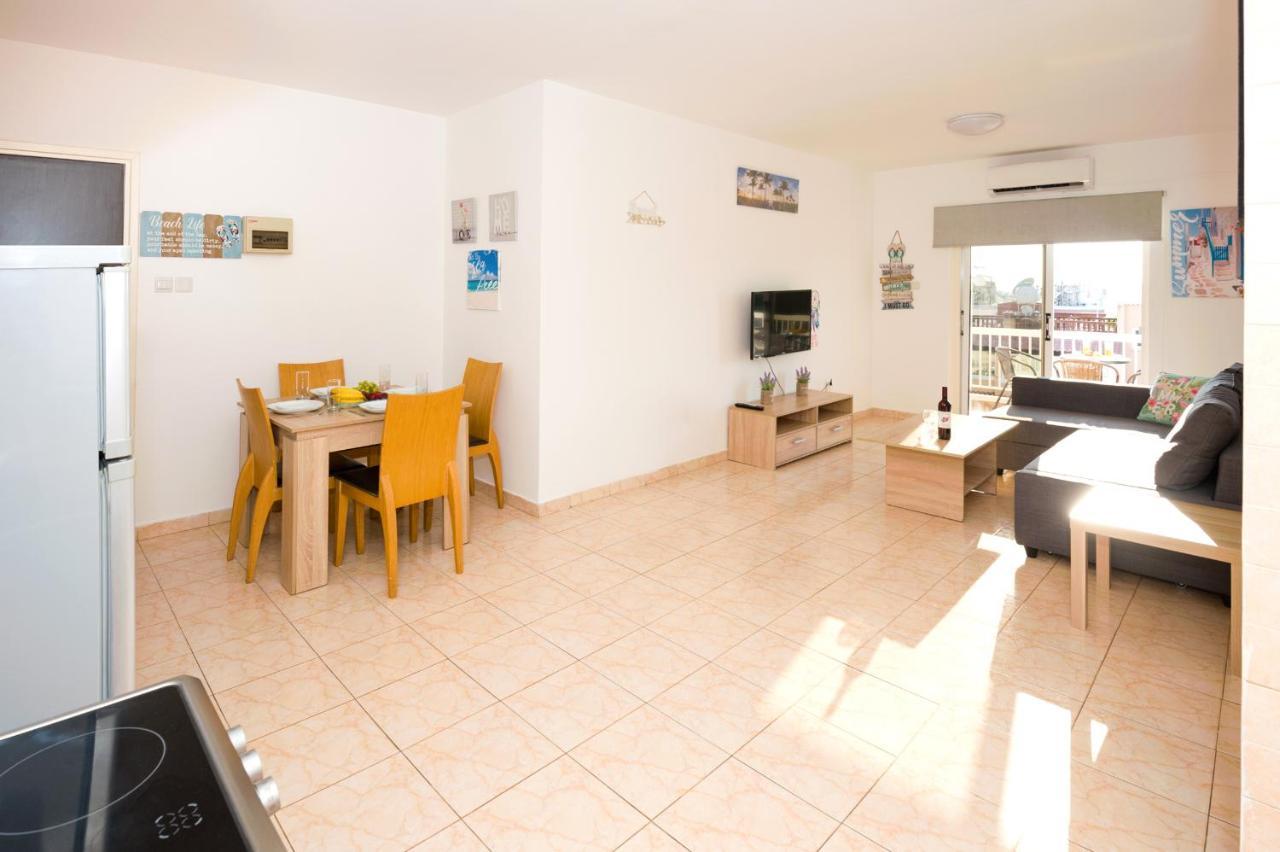 Mynapa Apartments Ajía Nápa Eksteriør bilde